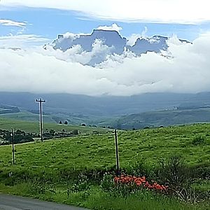 Misty Peaks Cloudlands Vila Bergview Exterior photo