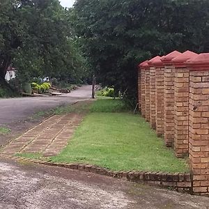 Amaroks Self Catering Units Hotel Sabie Exterior photo