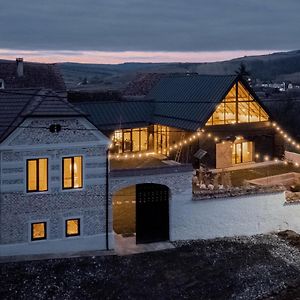 Barnhaus Vila Jibert Exterior photo