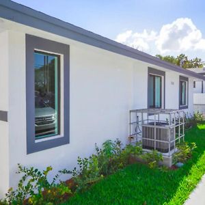Fantastic Brand New 3Bd Duplex In Miami Vila Exterior photo