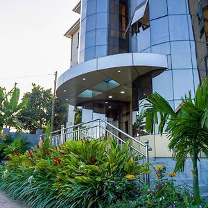 Eric Wilkins Apartments Kampala Exterior photo