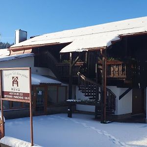 Penzion U Dvou pánů Hotel Pernink Exterior photo