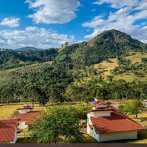 Pousada Colina Das Andorinhas Gonçalves Exterior photo