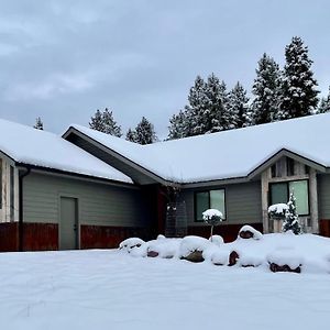 Silvertip Trailhead 2 Vila Seeley Lake Exterior photo