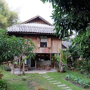 Lanna House Lanna Hut Chiangmai Acomodação com café da manhã Chiang Mai Exterior photo