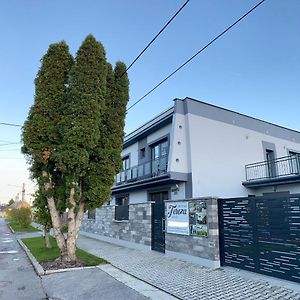 Ubytovanie Tereza Hotel Veľký Meder Exterior photo