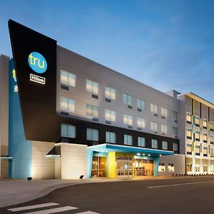 Tru By Hilton Cedar Rapids Westdale Hotel Exterior photo