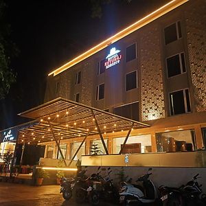 Hotel Ruturaj Regency Dhūlia Exterior photo