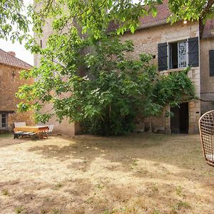 Historic Manor House 50 M From The River Lot Vila Cenevieres Exterior photo