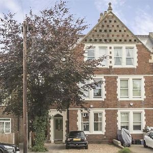 Light And Modern 2Br 1.5Ba, Newly Refurbished! Apartamento Raynes Park Exterior photo