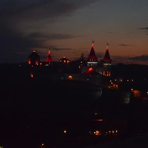 Джерело Hotel Kamianets-Podilskyi Exterior photo