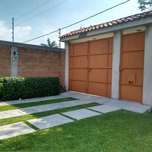 A Beautiful House In Oaxtepec With Swimming Pool Vila Exterior photo