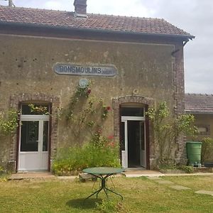 Charmante Ancienne Gare Halte Relais Bonsmoulins Vila Exterior photo