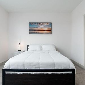 Affordable Private Bed Whitetown - Shared Apartamento Whitestown Exterior photo