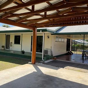 Cosy Queenslander In The Heart Of Town. Mareeba Exterior photo