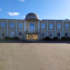 Dworek Sobieskiego Hotel Skierniewice Exterior photo