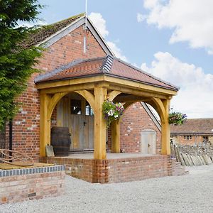 The Waggon House Vila Arlingham Exterior photo