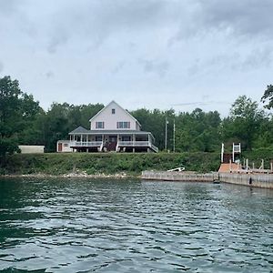 Whiskey River Cottages Formerly Seaway Slips Clayton Exterior photo