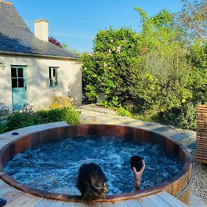 Gite Romarin Bain Nordique Jacuzzi L'Ecrin De Verdure Vila Ligré Exterior photo