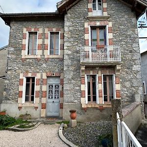 Maison Mitoyenne Dans Quartier Calme Vila Saleich Exterior photo