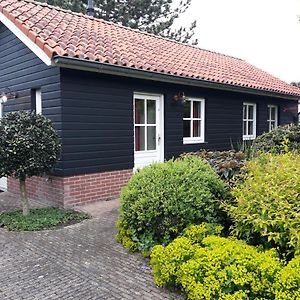 Vakantiehuisje Achter Vila Odiliapeel Exterior photo