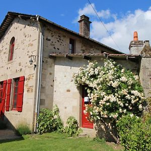 Le Jardin Vila Saint-Priest-Taurion Exterior photo