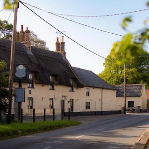 Breckland Thatched Cottage Hockwold cum Wilton Exterior photo