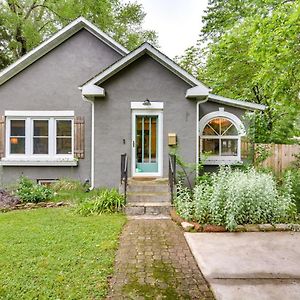 Whimsical Cottage Near Springfield Art Museum! Exterior photo