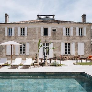 Le Château Réal Acomodação com café da manhã Saint-Seurin-de-Cadourne Exterior photo