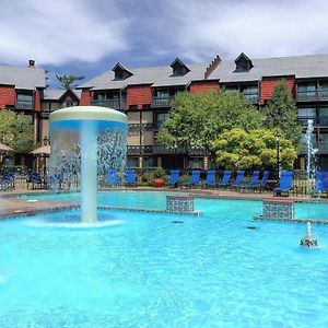 Sheraton Westport Lakeside Chalet Hotel Maryland Heights Exterior photo