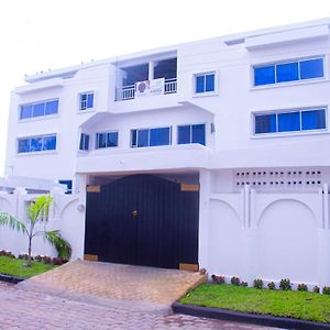 Hotel Amazone Cotonou Exterior photo