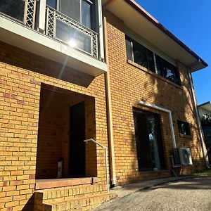 Cosy Holiday Entire Unit 1 Vila Caloundra West Exterior photo