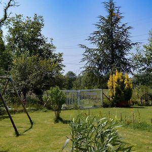 Gite A La Ferme Chaleureux Apartamento Civrac-de-Blaye Exterior photo