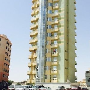 Bneid Al Gar Penthouse Entire Apartment 3 Bedroom Family Only Kuwait City Exterior photo