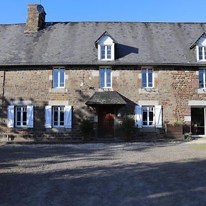 Decouverte D'Un Haras Proche Du Mont St Michel Acomodação com café da manhã Hambye Exterior photo