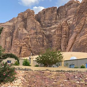 الجوهرة Diamond Plus Vila Al Ula Exterior photo