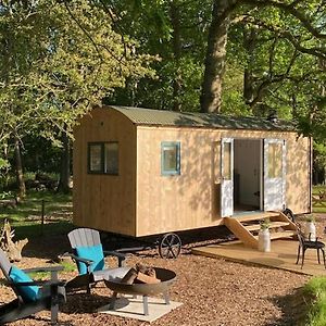 Coachroad Shepherds Huts Vila Petworth Exterior photo