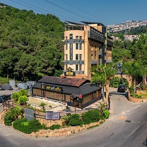 Le Caravelle Beirut Hotel Exterior photo