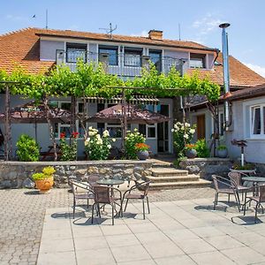 Penzion Janota Perná Hotel Exterior photo