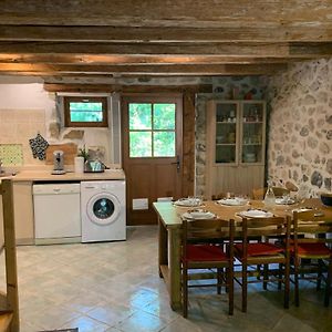 Cosy Flat In An Old Farmhouse With Garden In Seynod - Welkeys Apartamento Annecy Exterior photo