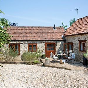 Whitley Farm Dairy Vila Northleigh Exterior photo