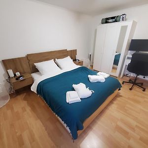 Le Pied-A-Terre De Fenieres - T2 A 10Mins De Geneve Et Du Cern ! Apartamento Thoiry  Exterior photo