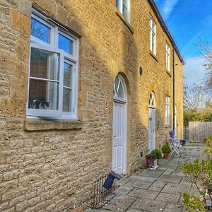 Cotswold Chapel, Sleeps Up To 5 In Kingsize Beds Apartamento Chipping Norton Exterior photo