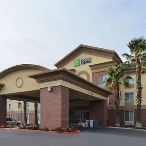 Holiday Inn Express Woodland, An Ihg Hotel Exterior photo