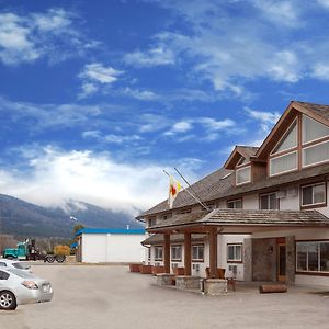 Super 8 By Wyndham Valemount Hotel Exterior photo