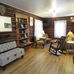 Comfy Log Cabin In Walking Distance Of Downtown Vila Cody Exterior photo