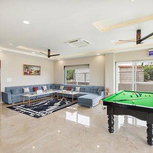 Stayvista'S The Rose Gold - City-Center Villa With Private Pool, Games Room & Kids Zone Jaipur Exterior photo