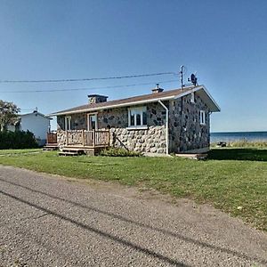 Le Petit Chalet De Pierres Vila Sainte-Luce-sur-Mer Exterior photo