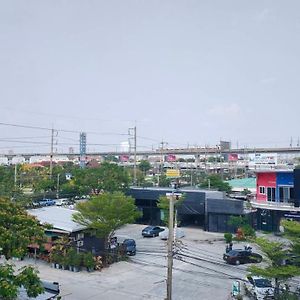 View Dee Bkk Airport Residence Banguecoque Exterior photo