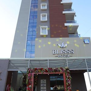 Blisss Hotel Colhapur Exterior photo